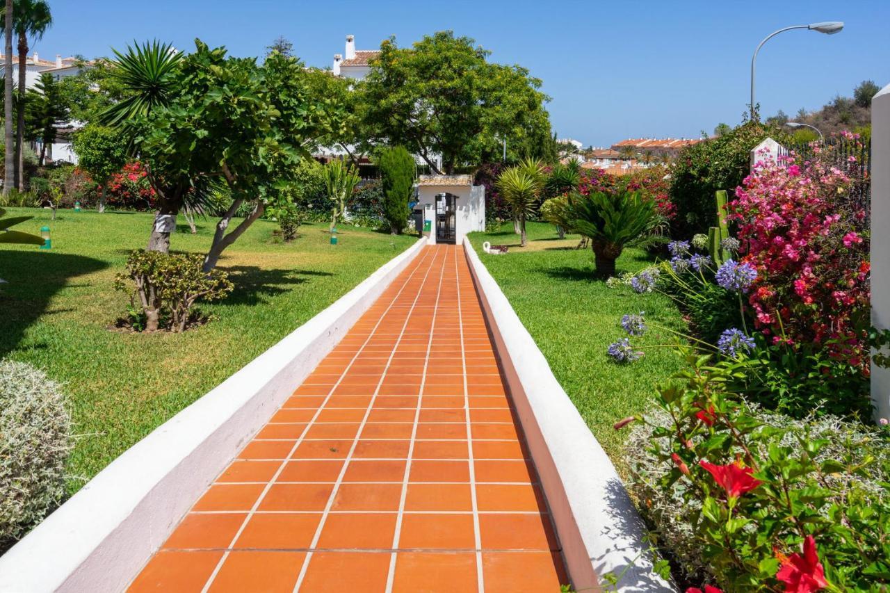 Cosy Gem In Pueblo El Jardin By Costarentals - Ref 136 *